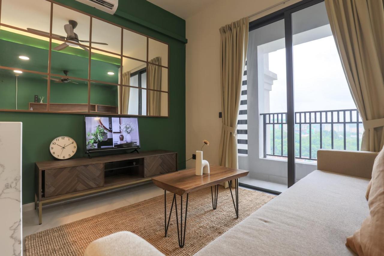 Peaceful Studio W Pool For 3 Pax - Seri Kembangan Exterior foto
